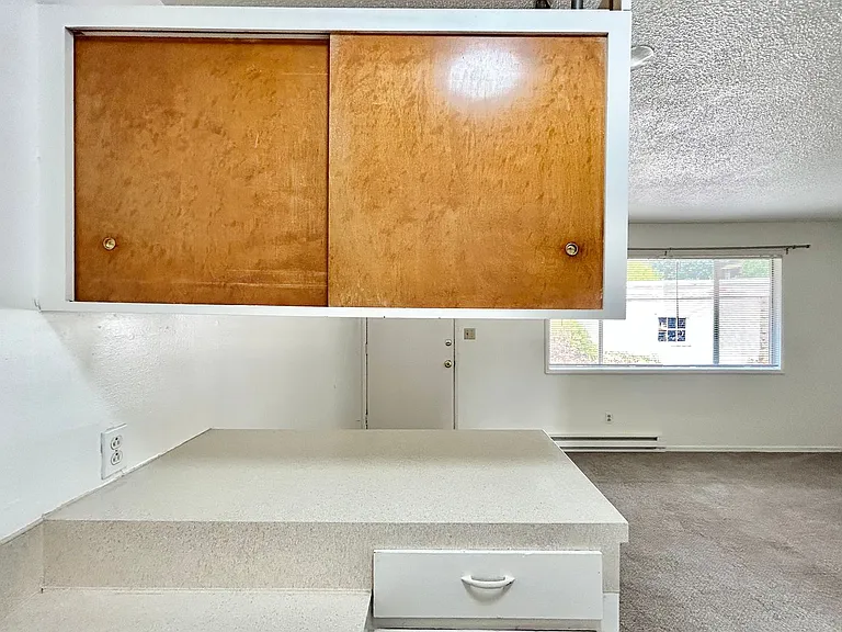 341-347 SE 30th Pl — Photo 12