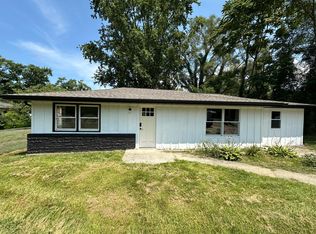 1363 Pipestone Rd, Benton Harbor, MI 49022