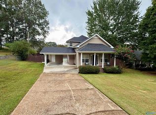 5005 Doris Ln, Guntersville, AL 35976