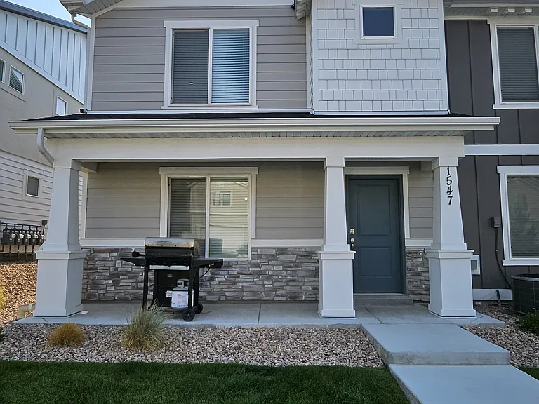 1547 S 3740 E — Photo 1