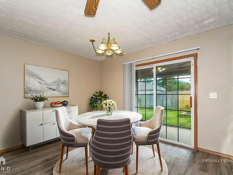 410 W White Ash Rd — Photo 3
