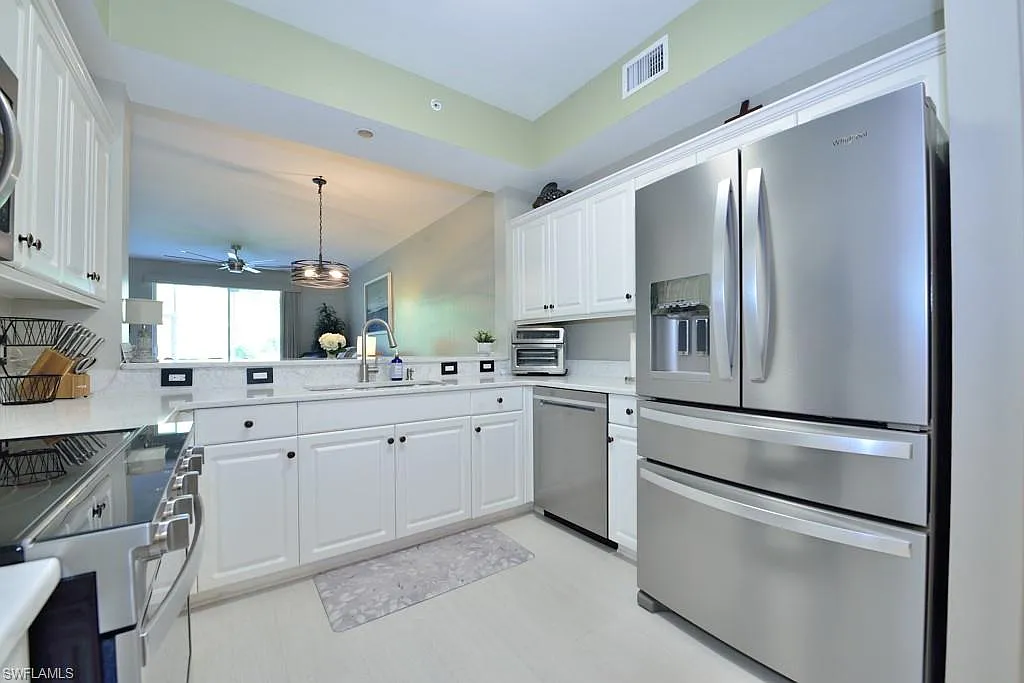 2 bed, 2.0 bath, 1252 sqft, $2,900 — Photo 2