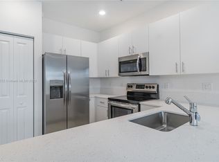 228 SW 159th Ter, Hollywood, FL 33027