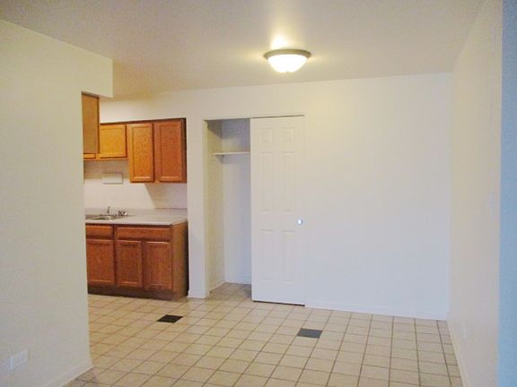 5th image of 13717 S Stewart Ave #17-3W