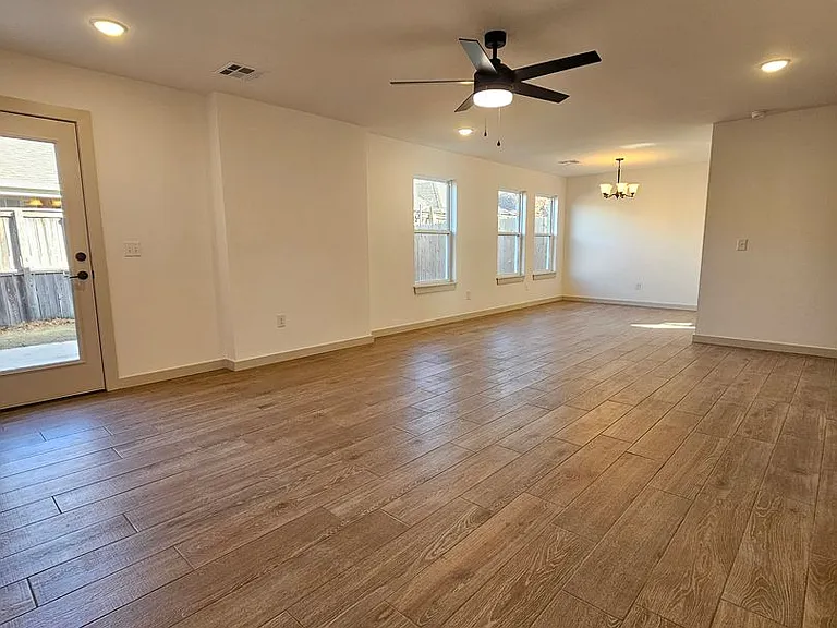 3213 Barley Ct — Photo 5