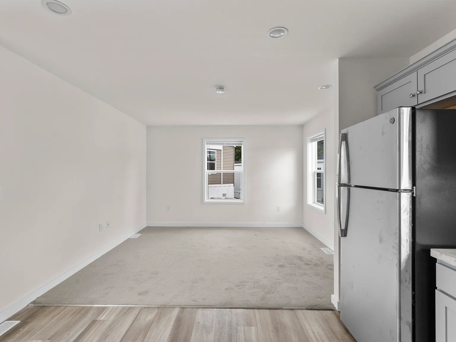 2 bed, 650 sqft, $1,800 — Photo 3