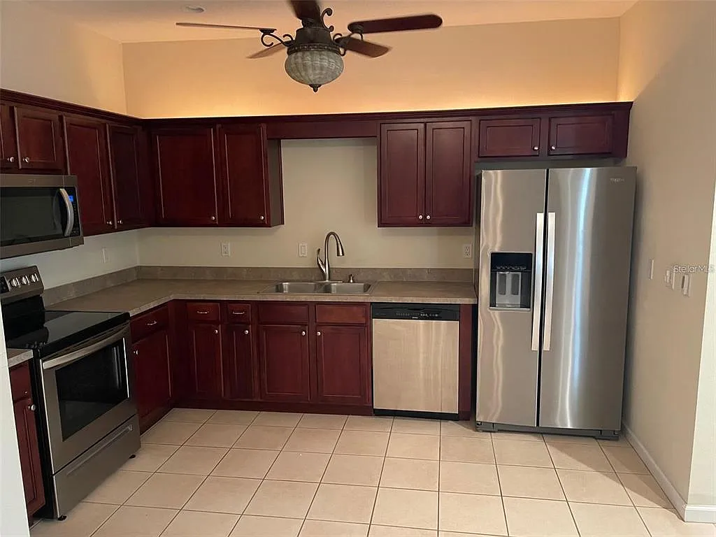 2 bed, 2.0 bath, 1518 sqft, $1,895 — Photo 4