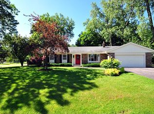 14245 W Redwood Dr, New Berlin, WI 53151