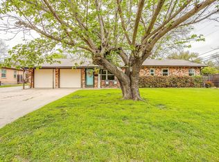 240 SW Gamble St, Burleson, TX 76028