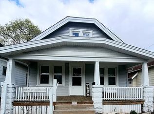 1411 N 68th St, Wauwatosa, WI 53213