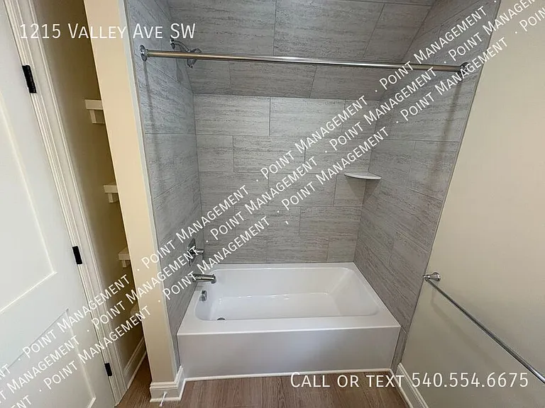 1215 Valley Ave SW — Photo 11
