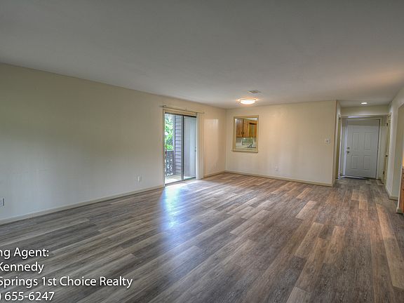 5th image of 200 Hamilton Oaks Dr