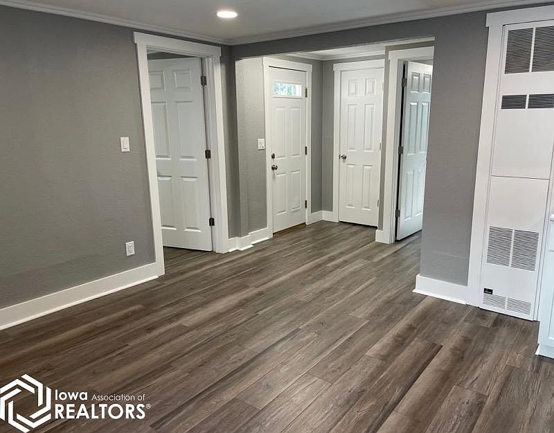 507 5th Ave NE, Clarion, IA 50525 Zillow