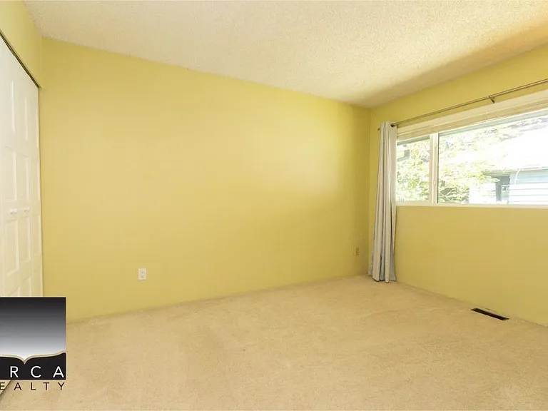 885 Frederick Rd — Photo 12