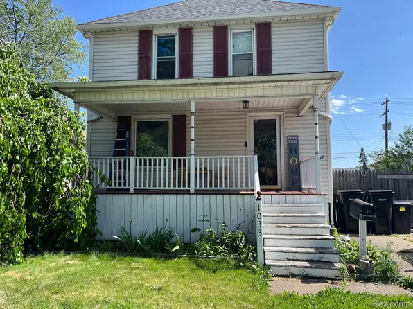 1033 S Eureka Rd, Wyandotte, MI 48192