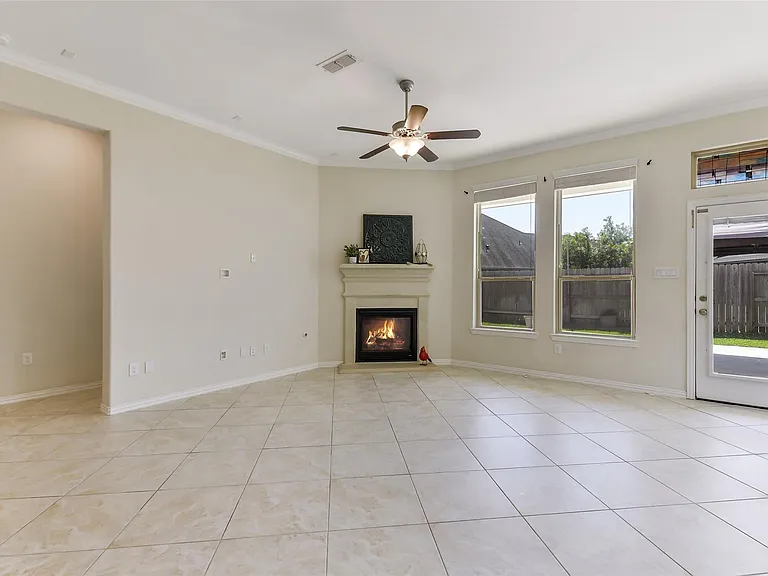 17515 Cypress Hilltop Way — Photo 7