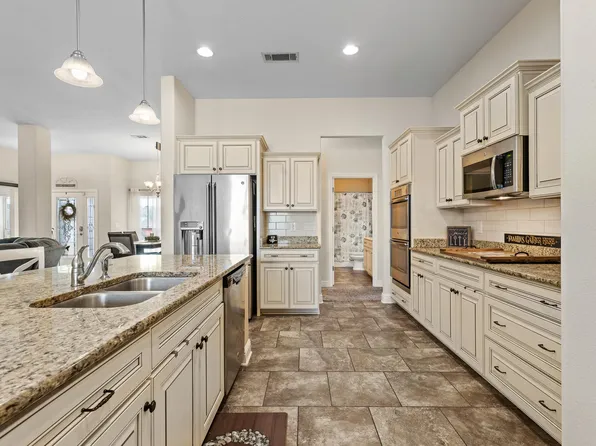3338 Citrine Cir, Crestview, FL 32539