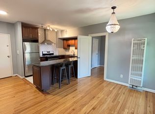 82 College St APT 6, Buffalo, NY 14201