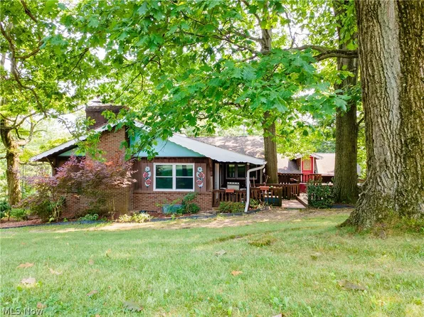 2912 Edelweiss Dr NW, Sugarcreek, OH 44681