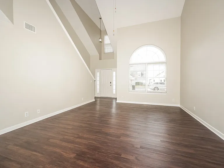2722 Apostle Ln — Photo 4