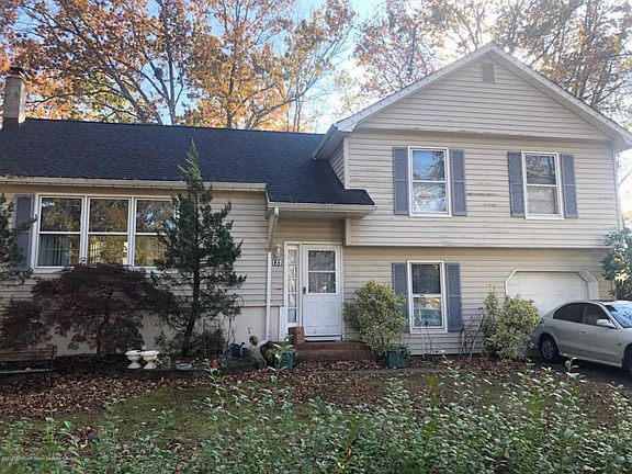 2nd image of 132 Jenna Ct