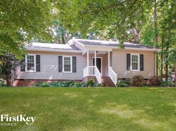 4440 Huntington Dr, Gastonia, NC 28056