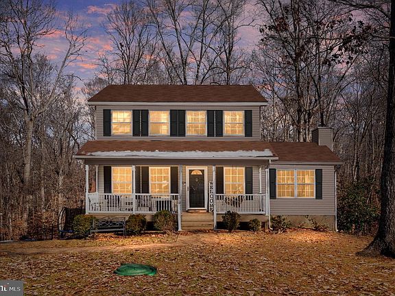 3rd image of 11 Horseback Ln
