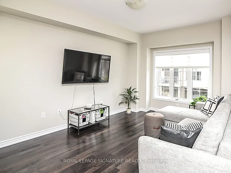377 Glancaster Rd #53 — Photo 7