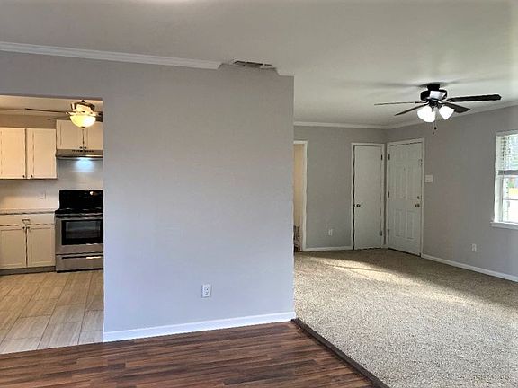 3rd image of 158 Brierwood Dr