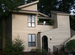 2934 Woodbridge Crossing Dr, Midlothian, VA 23112