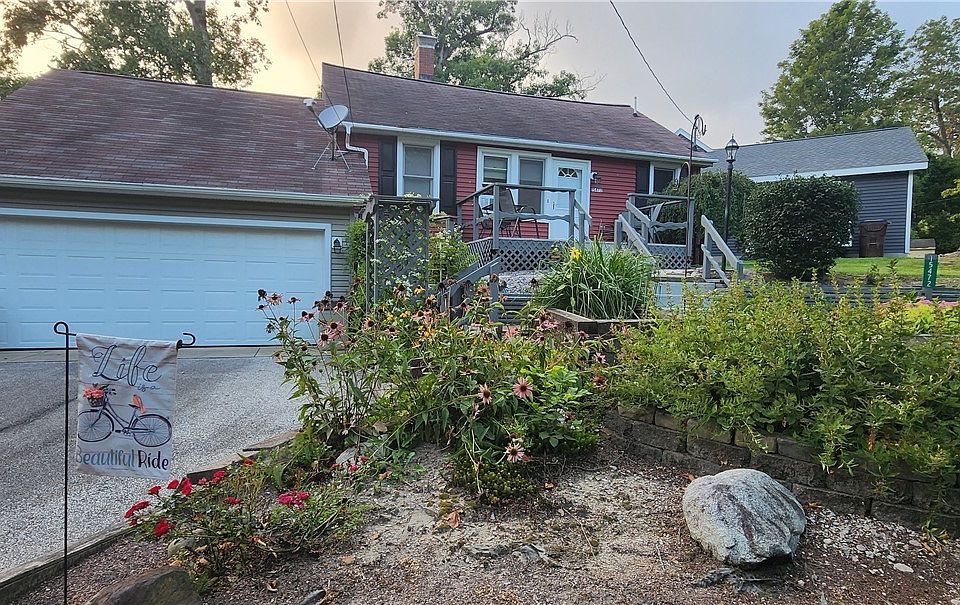 15472 Lakeshore Dr, Burton, OH 44021 Zillow