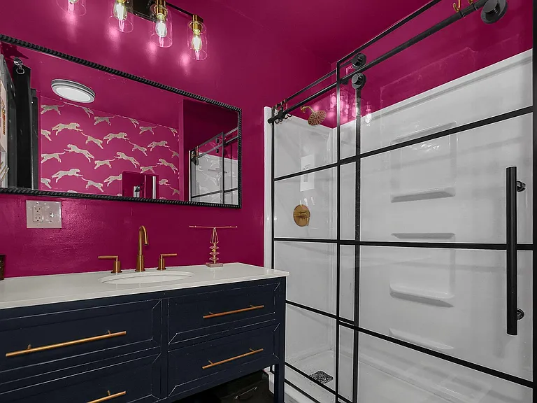 208 E State St #2 — Photo 10