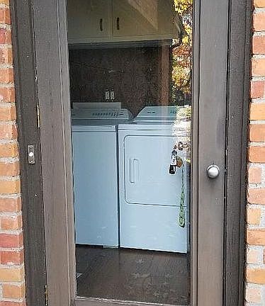 Back entry to laundry room