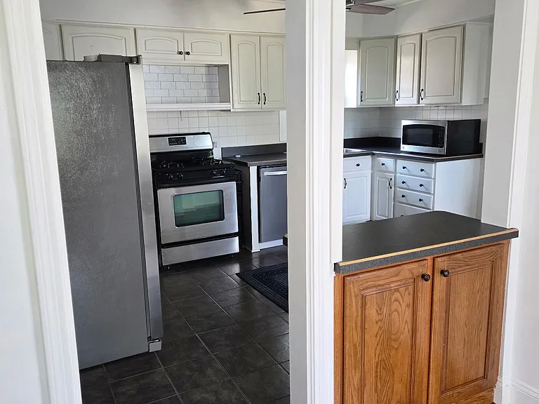1152 Orchard Heights Dr — Photo 9