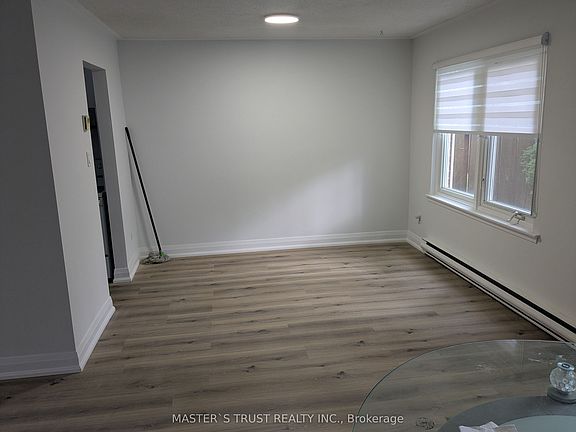 3rd image of 2075 Warden Ave S #29