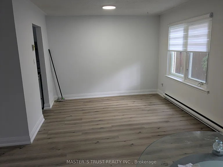 2075 Warden Ave S #29 — Photo 3
