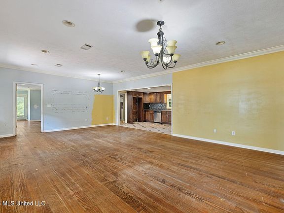 3rd image of 8898 Lauderdale Toomsuba Rd