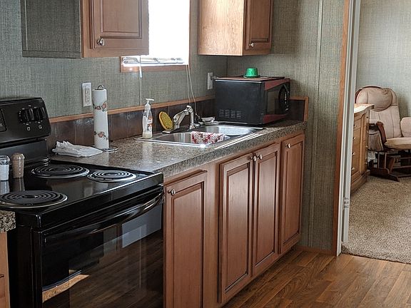 3rd image of 1440 Colt Ln