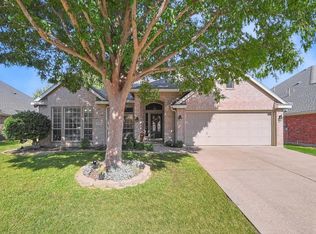 2109 Oakcrest Ct, Corinth, TX 76210