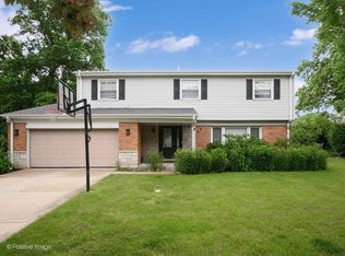 529 Susan Ln, Deerfield, IL 60015