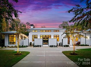 2715 Loch Ln, Charlotte, NC 28226
