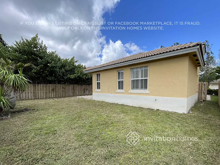 9118 SW 161st Ter — Photo 18