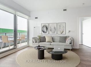 115 McMahon Dr #206, Toronto, ON M2K 0E3
