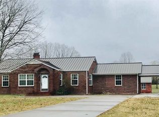 1610 Elkton St, Athens, AL 35614