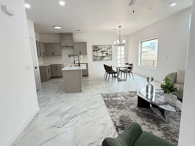 15153 Destination Ave — Photo 3