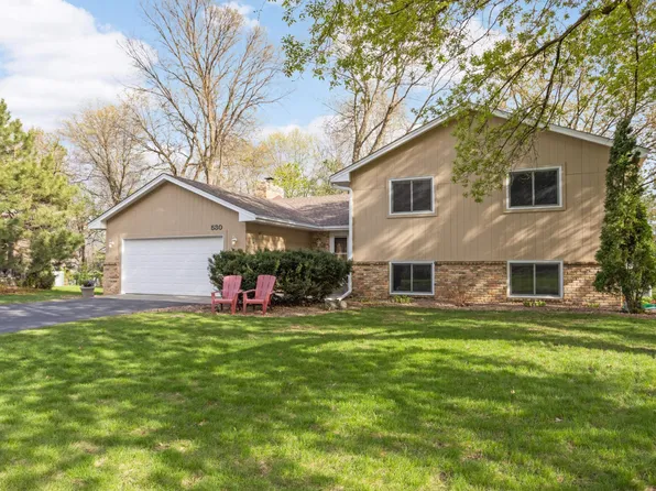 530 Lake Cove Ct, Shoreview, MN 55126