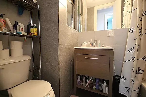 Rented by Yup Realty LLC | media 26