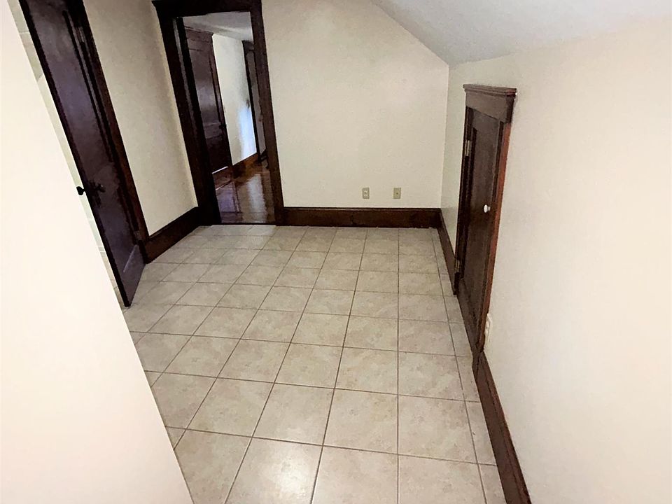 1st image of 231 Independence Ave #3