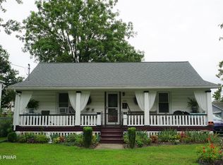 608 Avenue I, Matamoras, PA 18336
