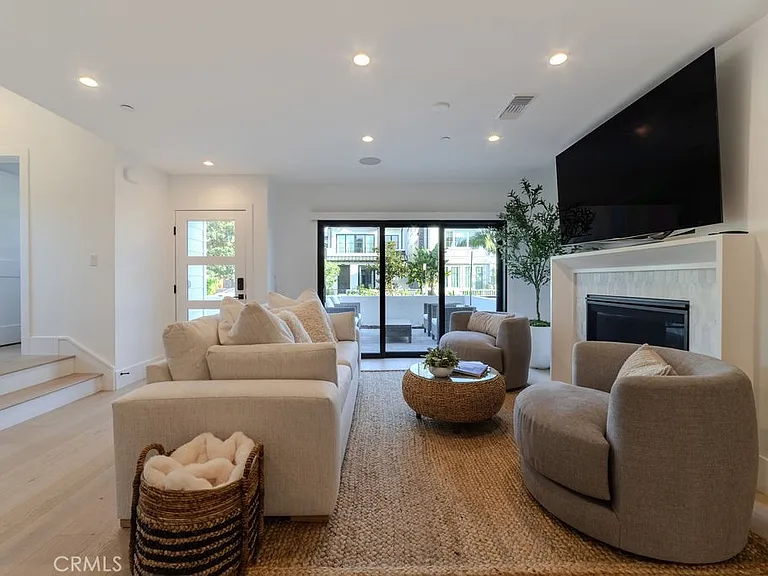 603 Acacia Ave #A — Photo 12
